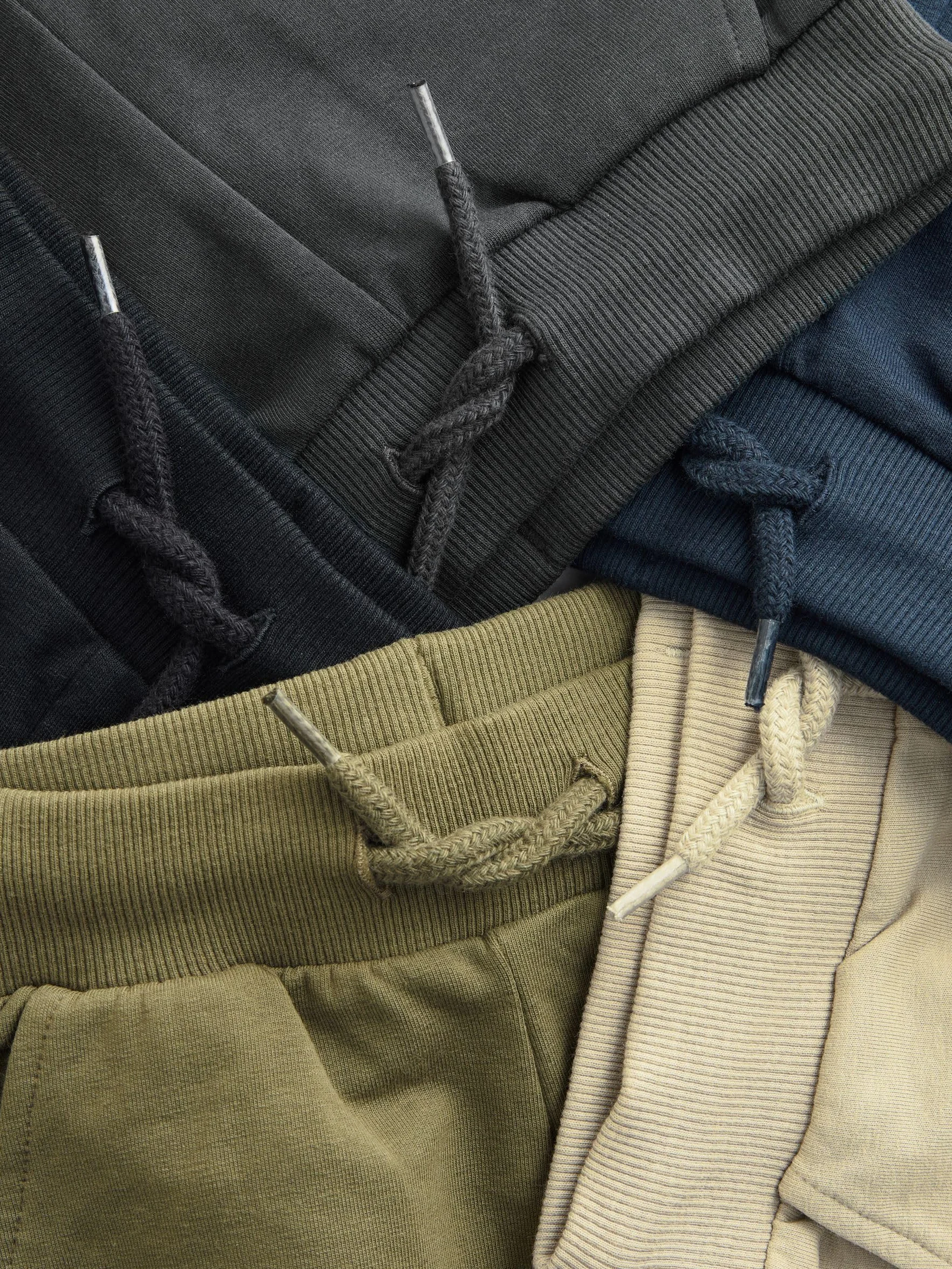 NEXT Niños Pack de 5 Pantalones de chándal Corte Ajustado