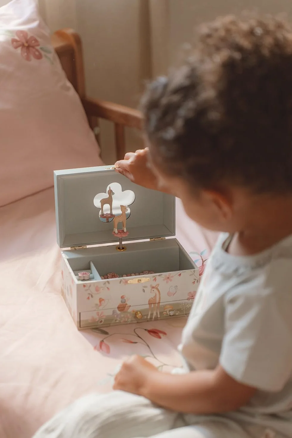 Little Dutch Fairy Garden Joyero con ciervo musical