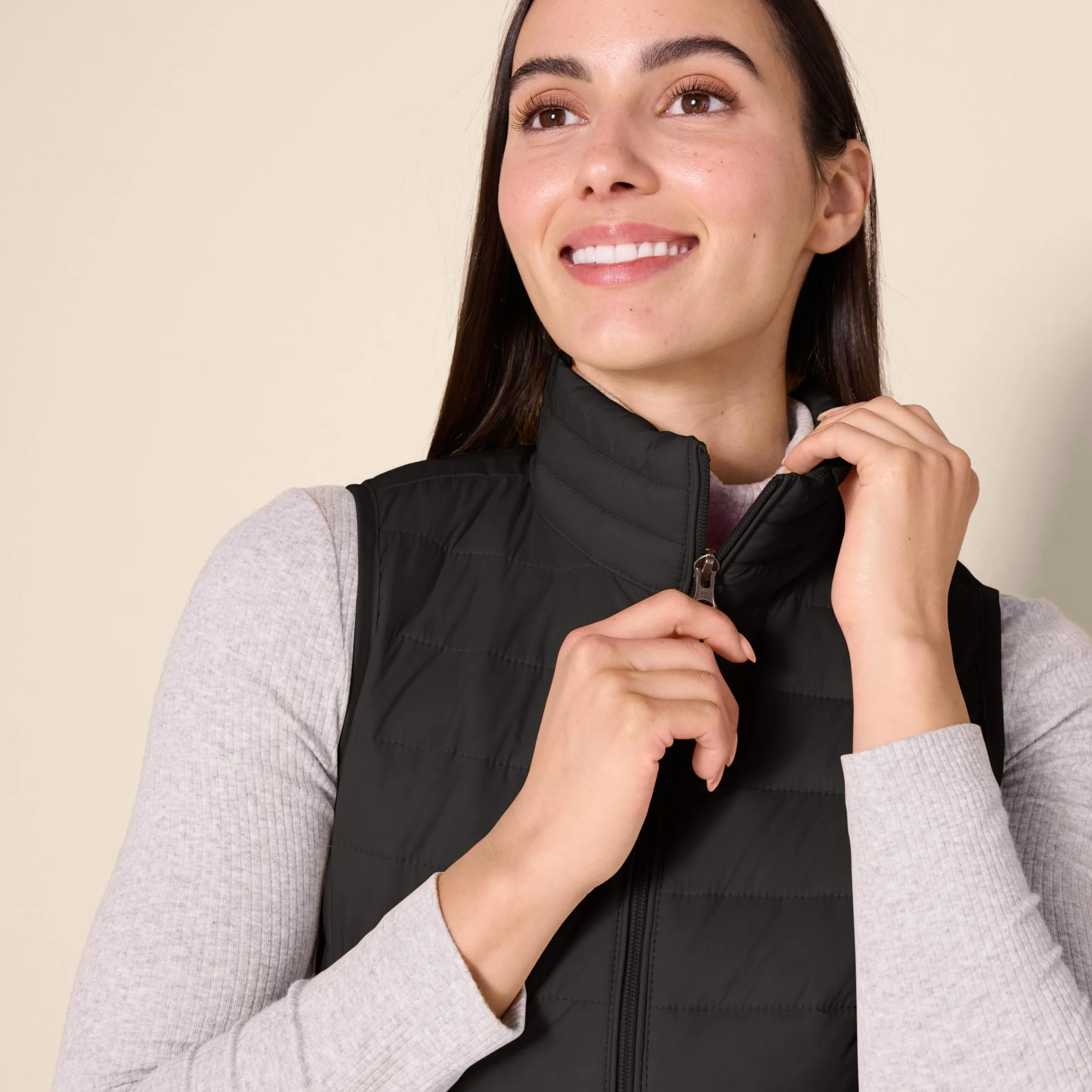 Amazon Essentials Chaleco Plumífero Plegable Resistente a la Lluvia Mujer