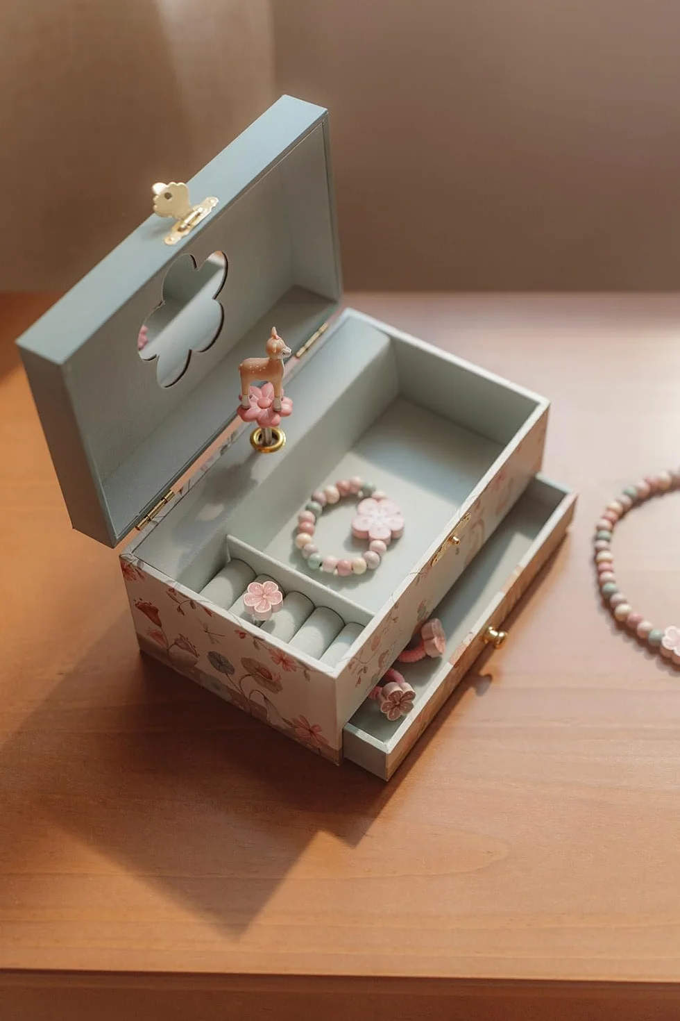 Little Dutch Fairy Garden Joyero con ciervo musical