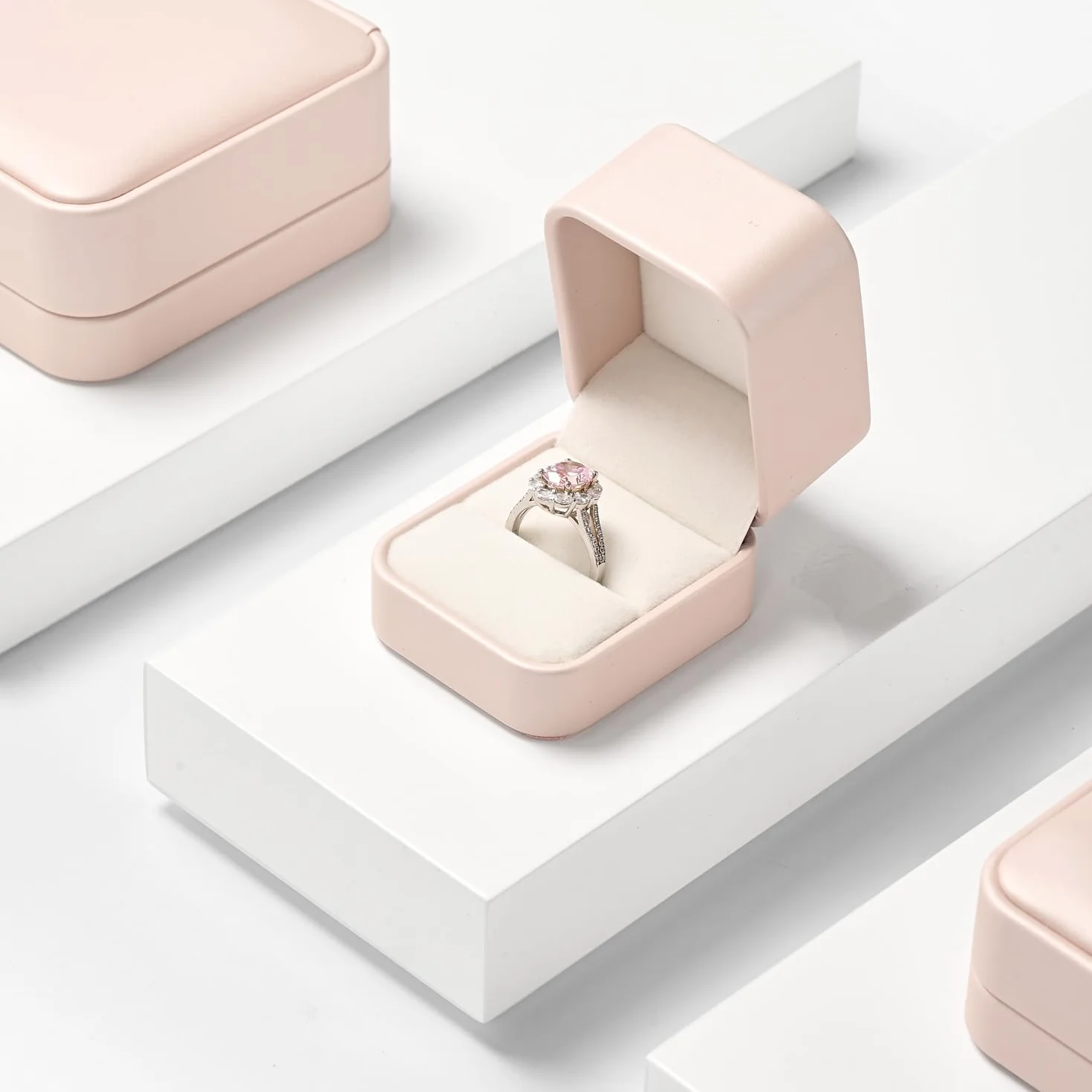 Caja para anillos de regalo San Valentín Rosa