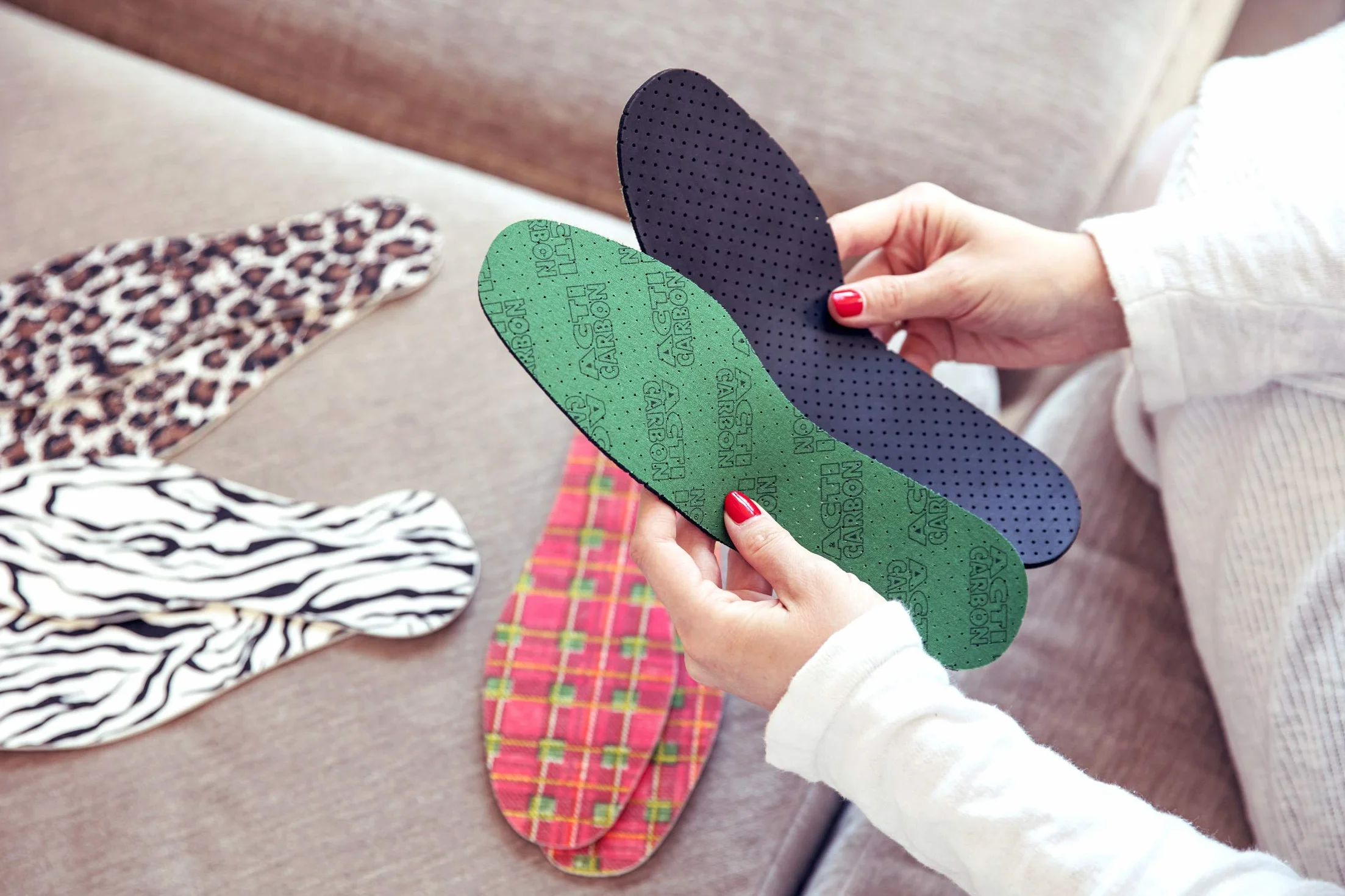 Plantillas Zapatos Carbón Activado, Paquete de 6 Pares Unisex, Absorción de Olores, Kaps 42 EUR Verde