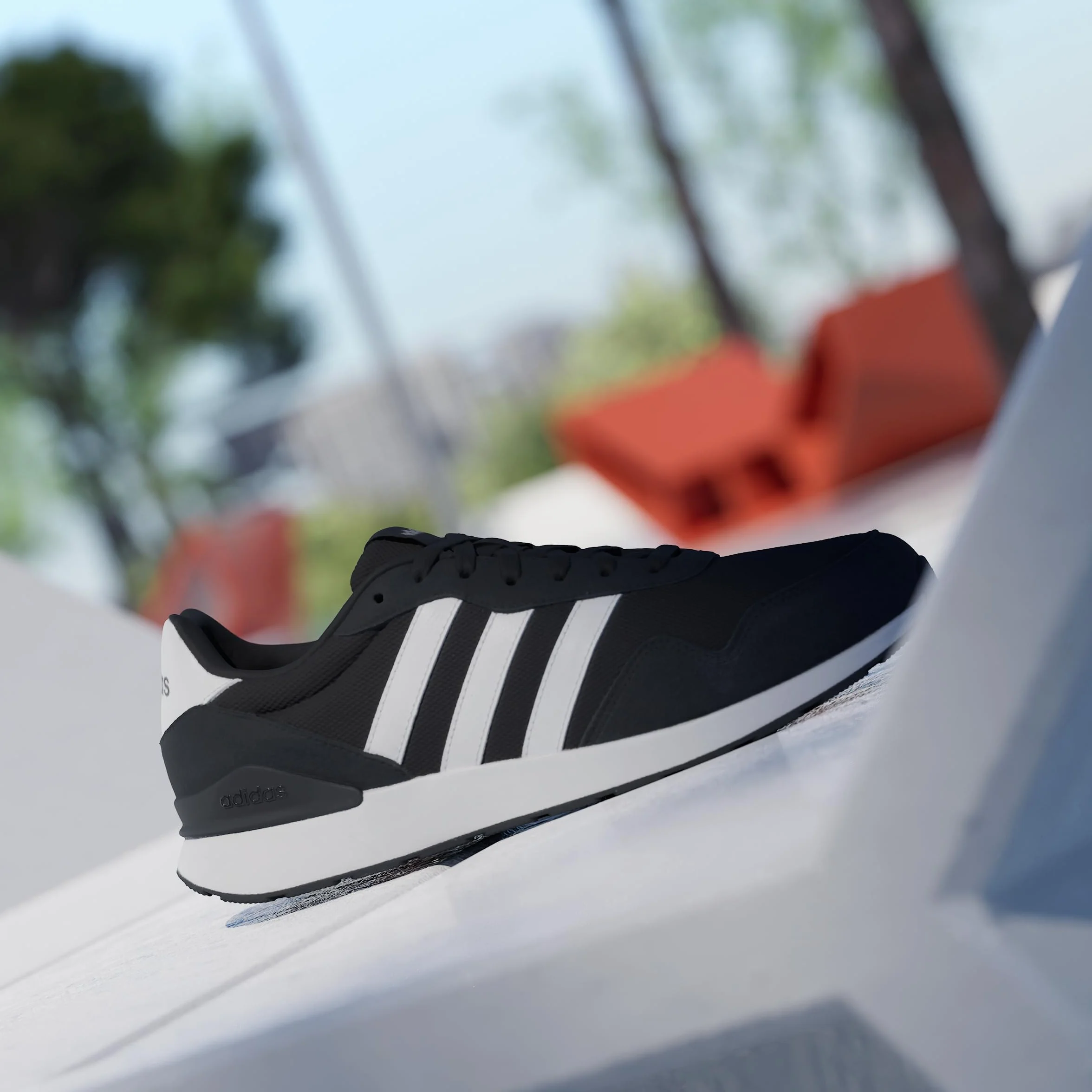 adidas Men's Zapatilla de Running 60s 4.0