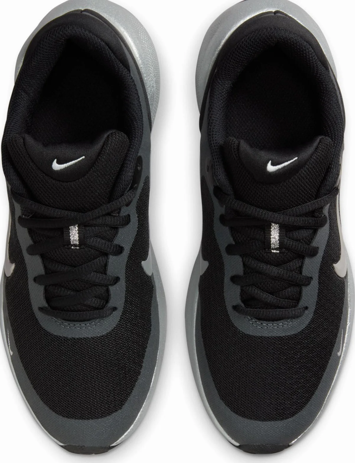 Nike Revolution 7 Se GS Zapatillas Carrera Montaña Black Metallic Silver Anthracite 37.5 EU