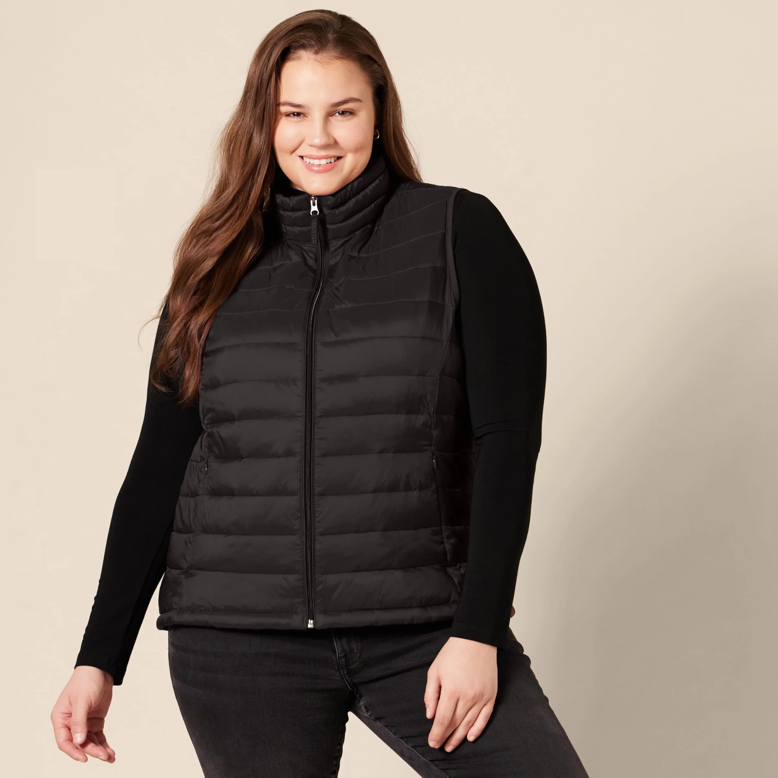 Amazon Essentials Chaleco Plumífero Plegable Resistente a la Lluvia Mujer