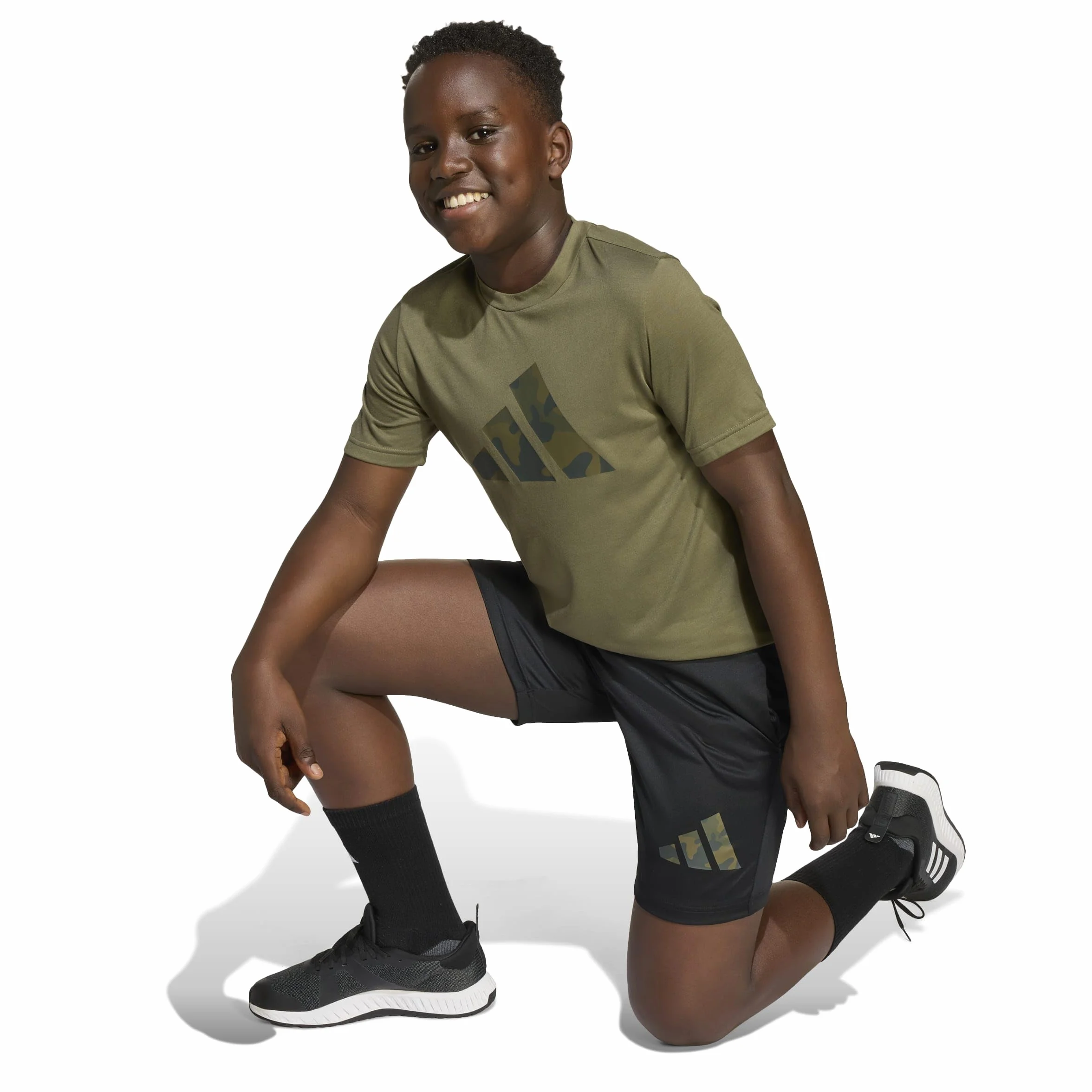 adidas Train Essentials Camo Print Sport Set Unisex niños Pack de 1