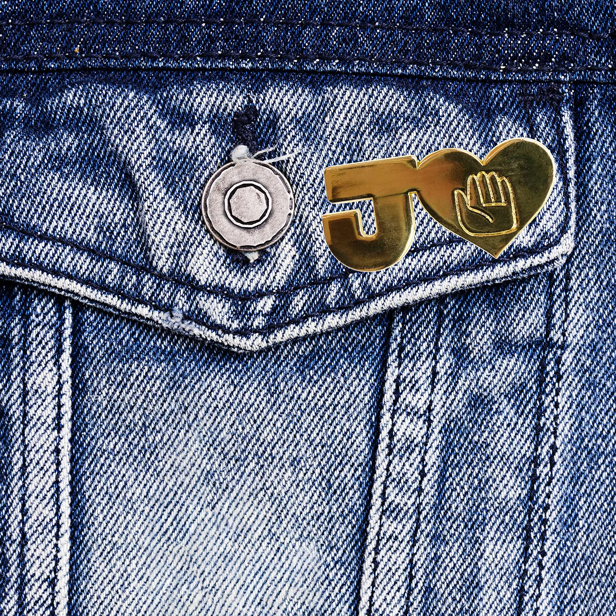 JoJo's Bizarre Adventure J Pin Badge