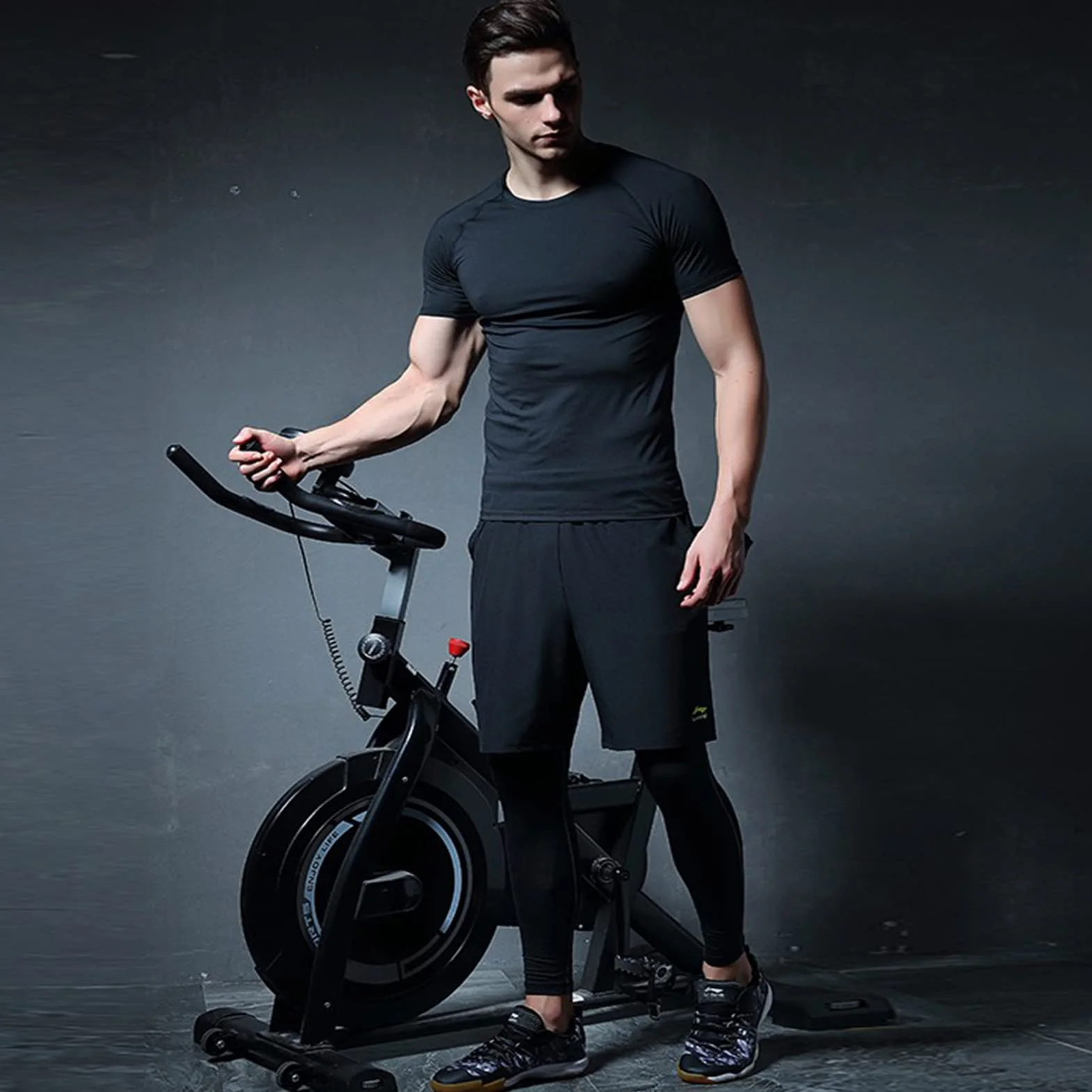 Camiseta Deportiva Hombre Manga Corta Secado Rápido Ropa Fútbol Correr Gimnasio Transpirable Cómoda
