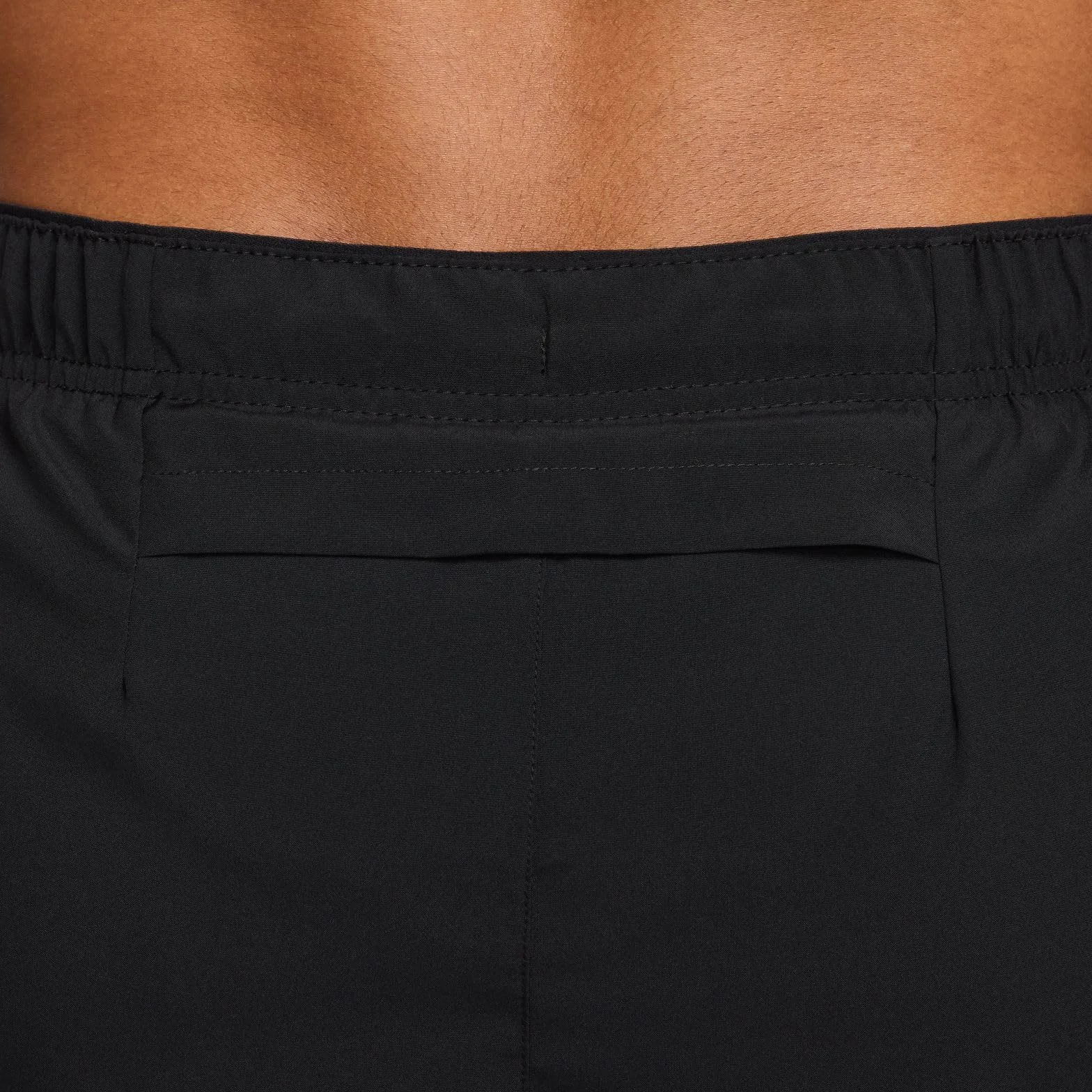 Nike Challenger Pantalón Corto Versátil 2 en 1 13 cm Dri-Fit Hombre Shorts