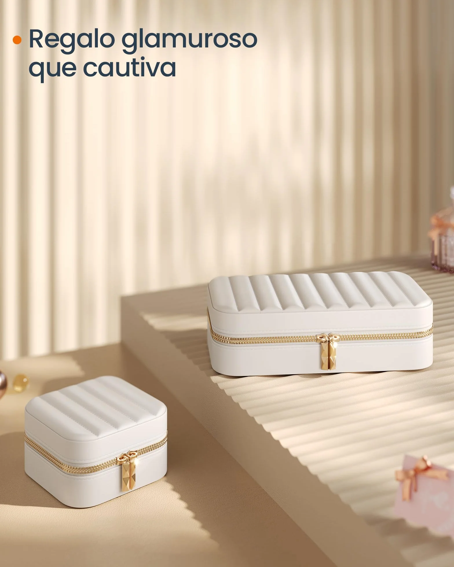 SONGMICS HOME Joyero de Viaje Pequeño con Espejo 10,5 x 20,5 x 6 cm PU Blanco Nube JBC180W01