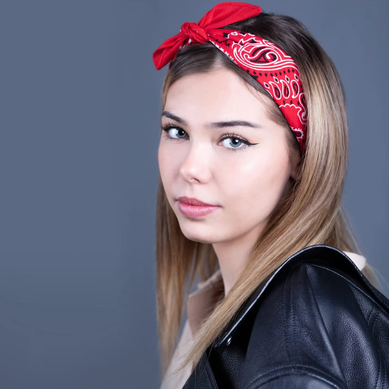 Paquete de Bandanas 100% Algodón Estampado Paisley 20 Colores Exclusivos