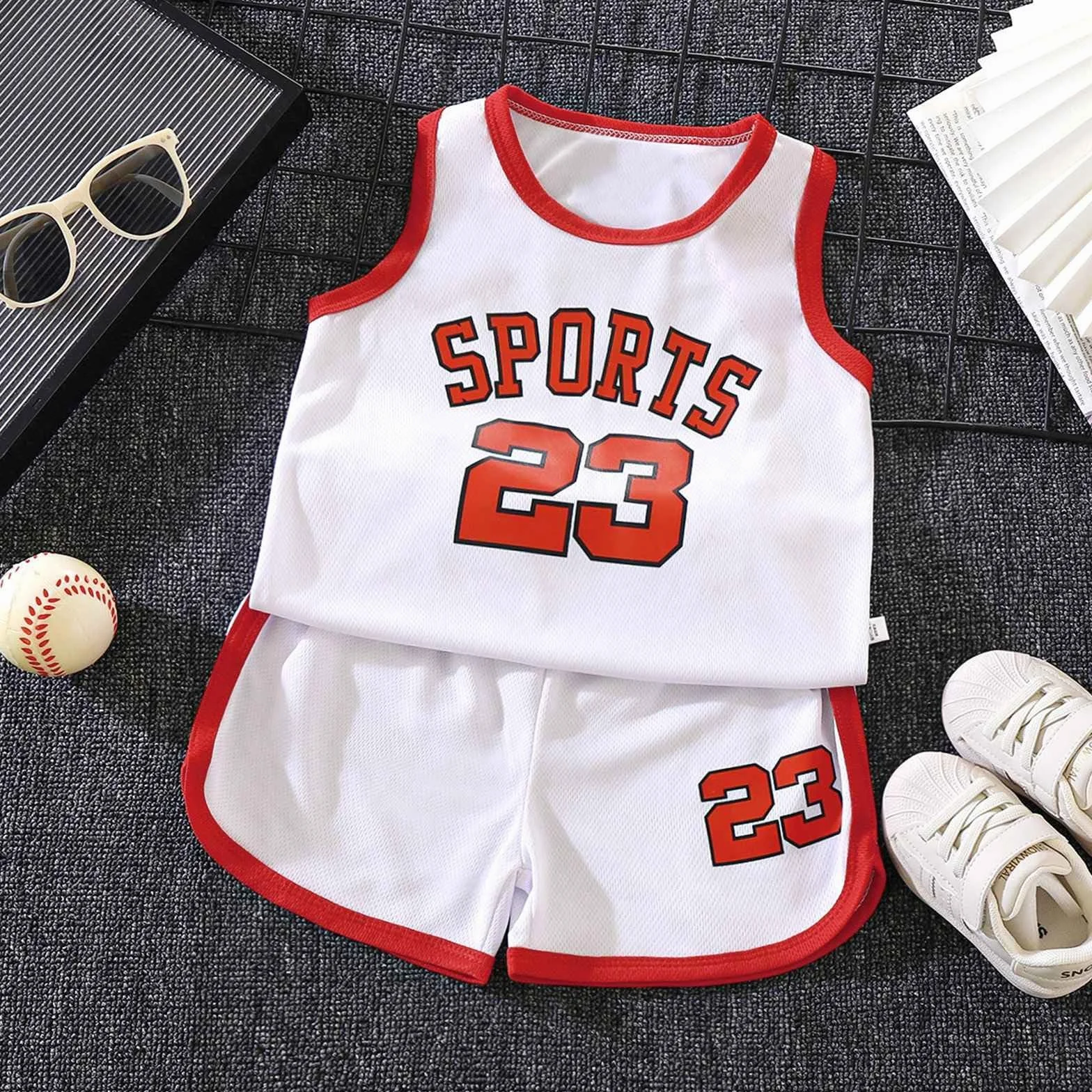 Baloncesto 2026 con logotipo impreso del número del equipo