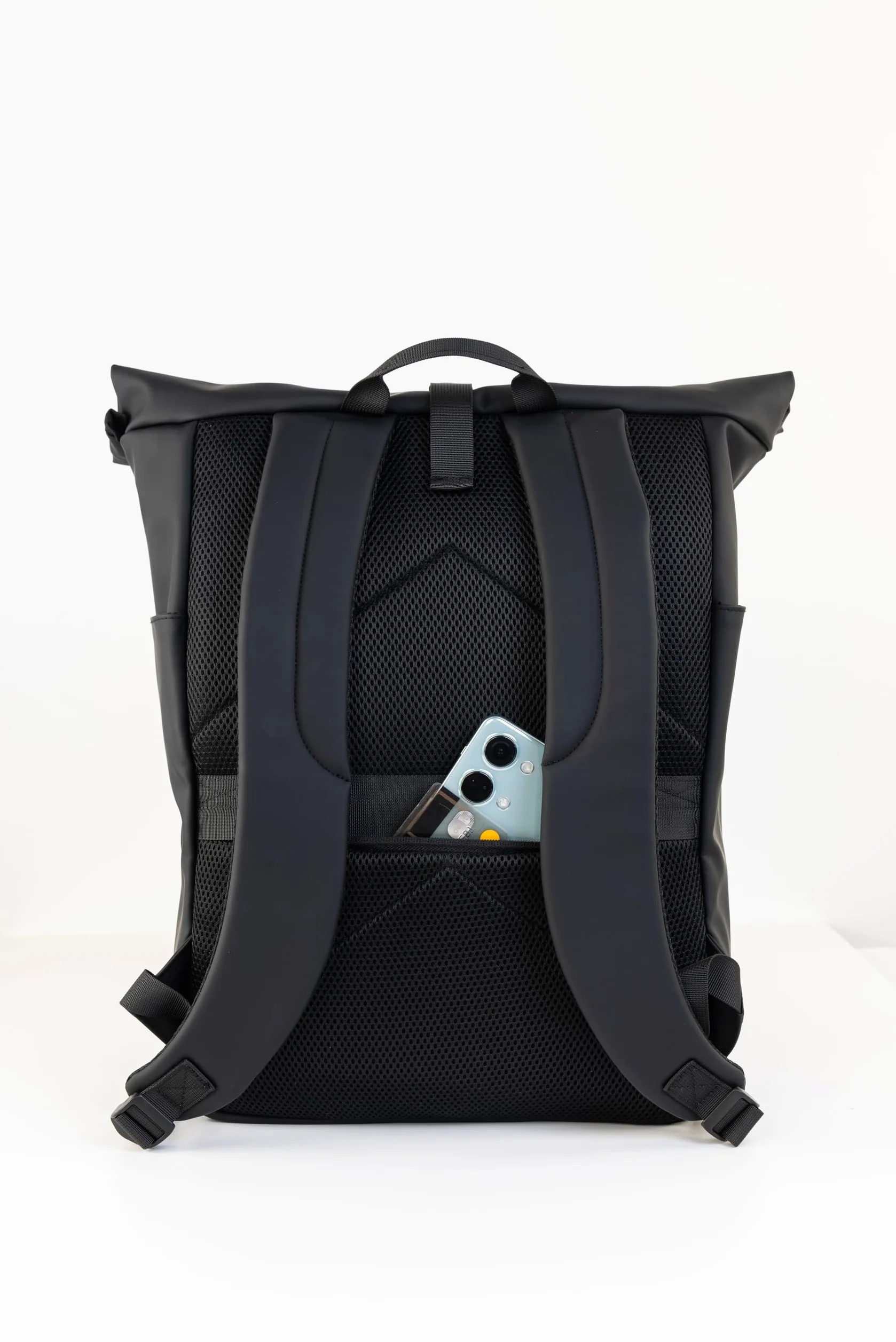 Carlett Mochila Urban, Mochila Urbana Unisex con Apertura Enrollable, Tejido Impermeable, Gran Capacidad Ajustable de 22L a 32 L y Múltiples Bolsillos, Color Negro