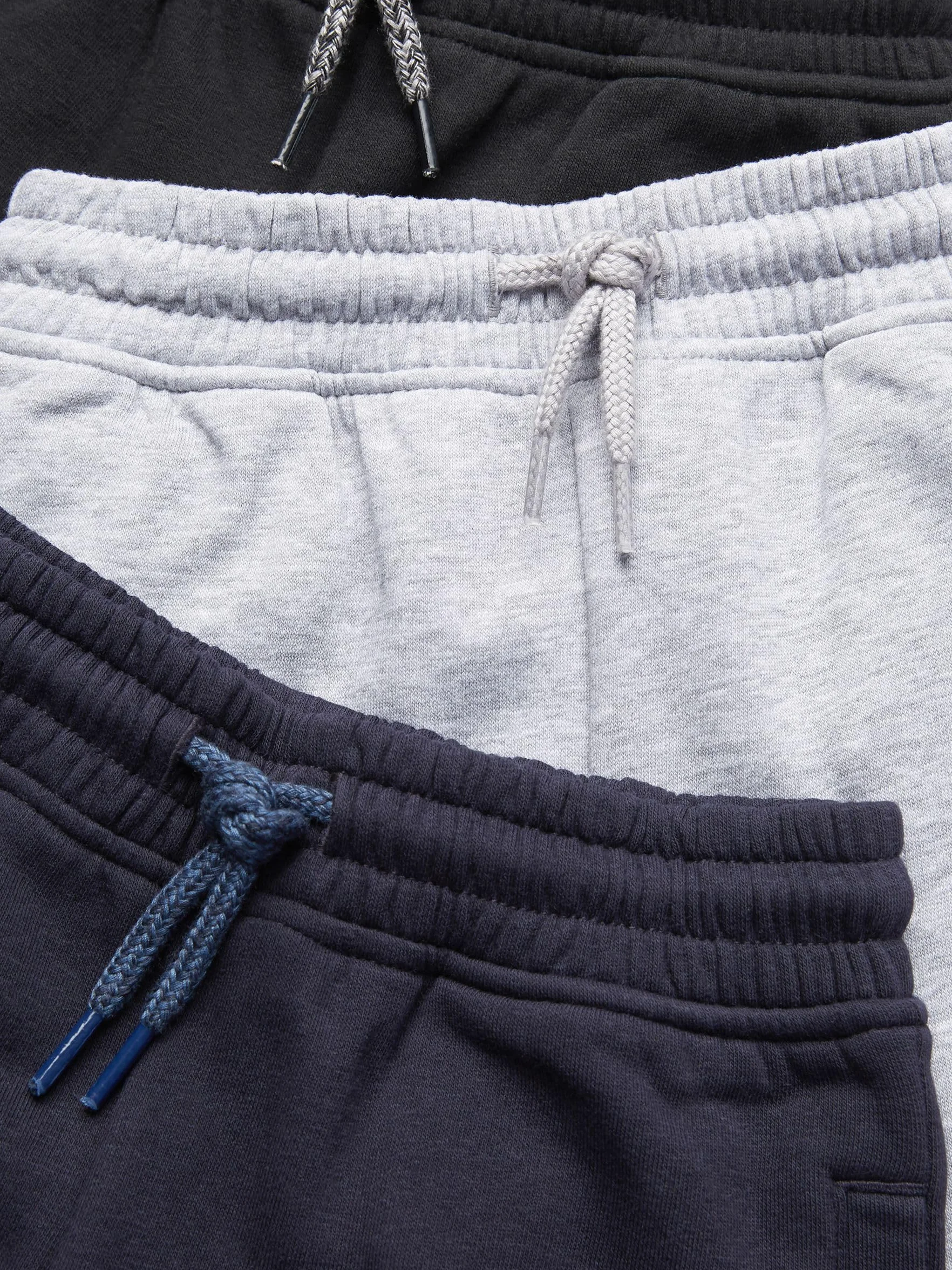 NEXT Niños Pantalones de chándal Corte Slim Pack de 3