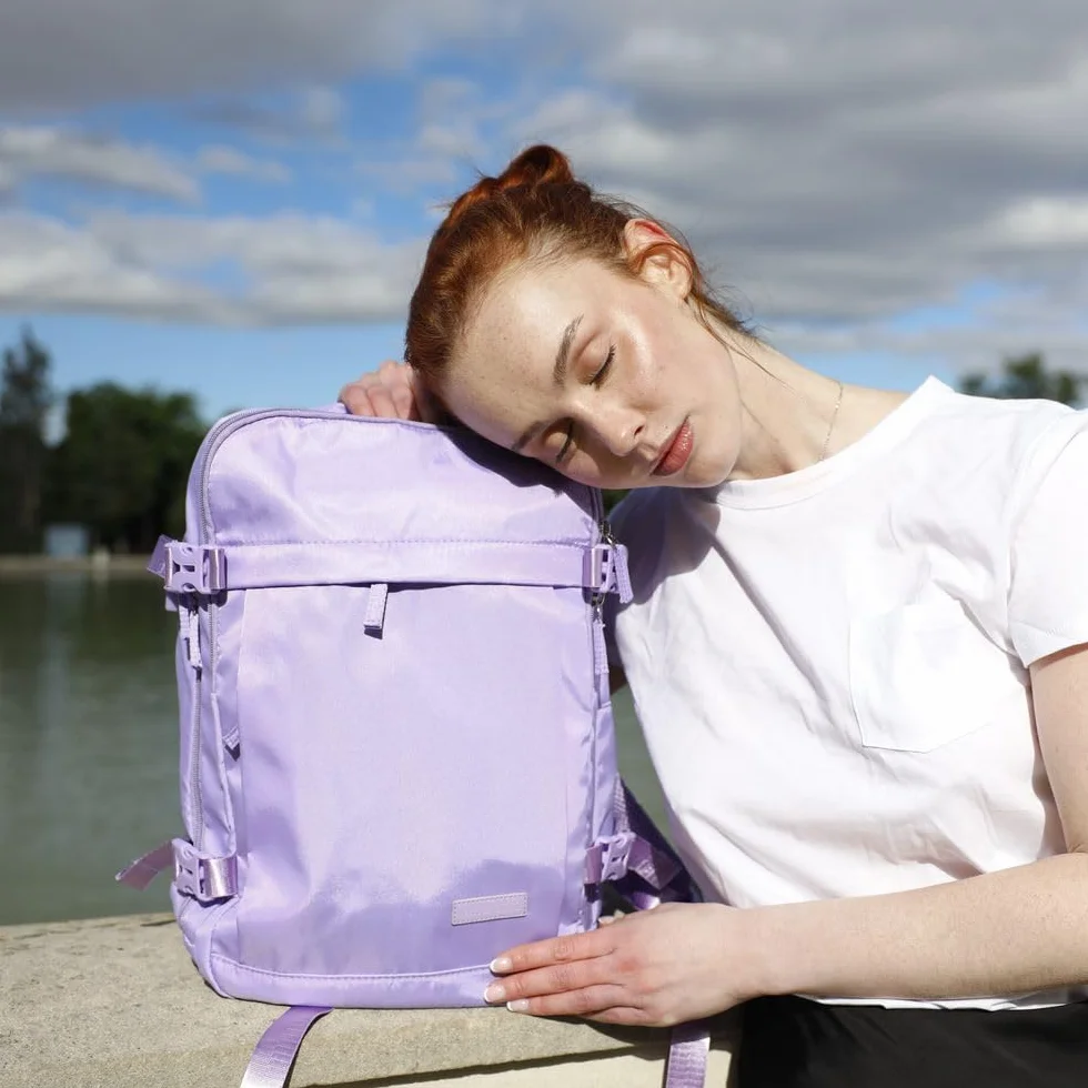RAYKONG Mochila Cabina Ryanair 40x20x25cm 20L Impermeable Compatible Computadora Portátil 14 Pulgadas Puerto Carga Equipaje Mano Alta Resistencia