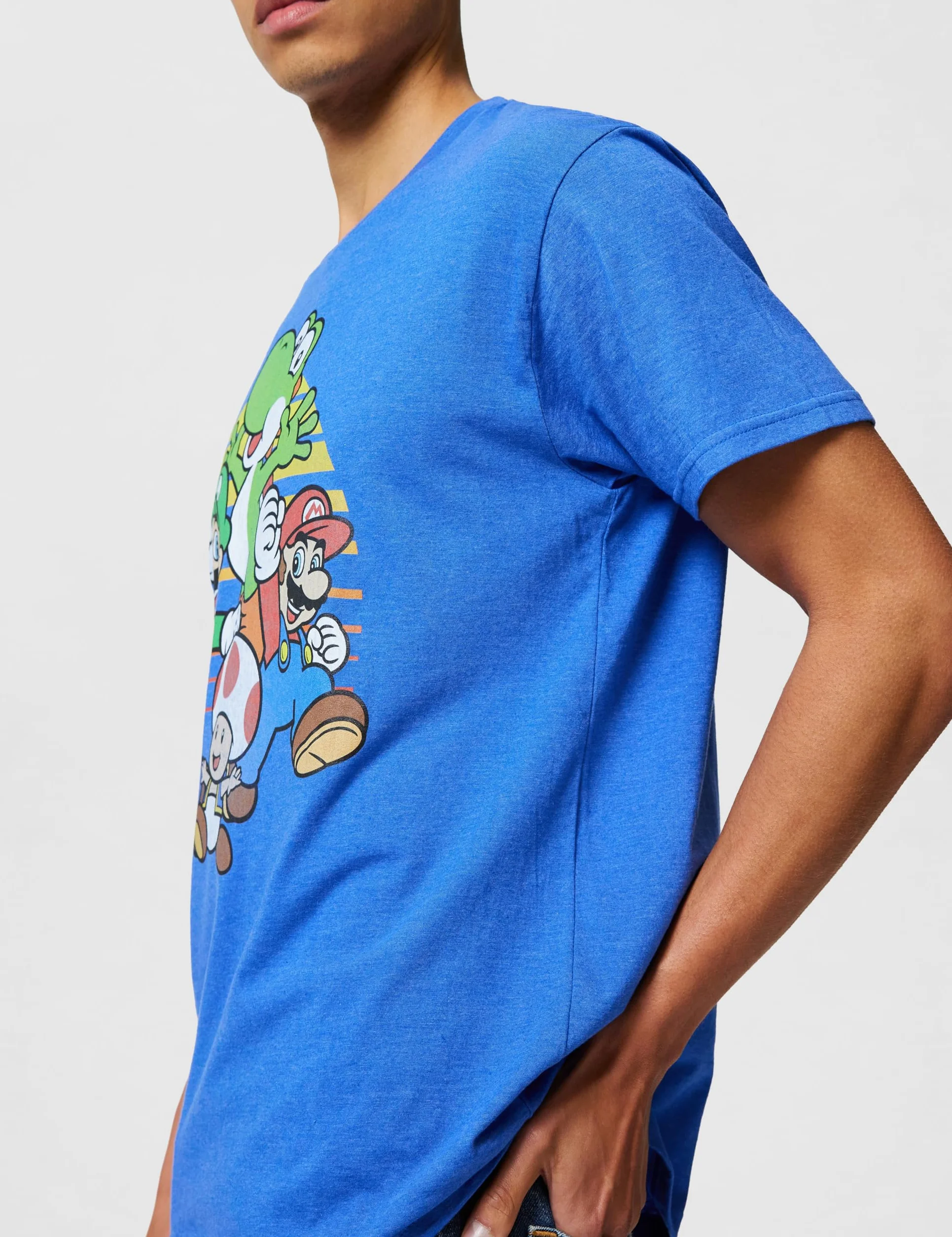 Nintendo Mario and Friends Circle Retro Camiseta Hombre