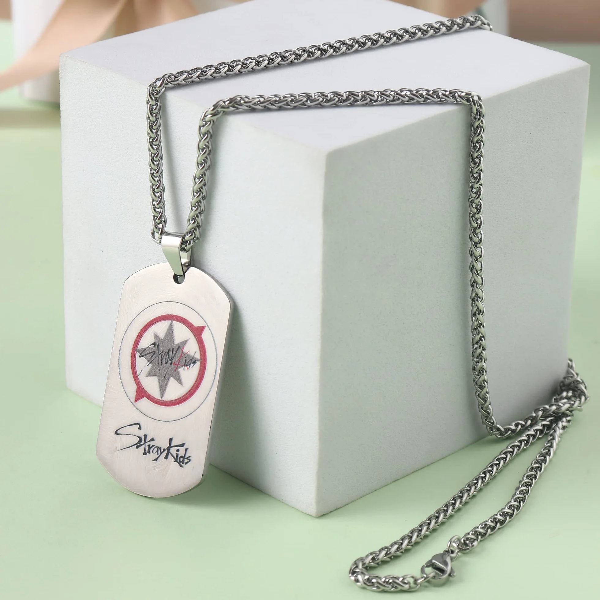 Stray Kids Colgante Collar de Acero Inoxidable