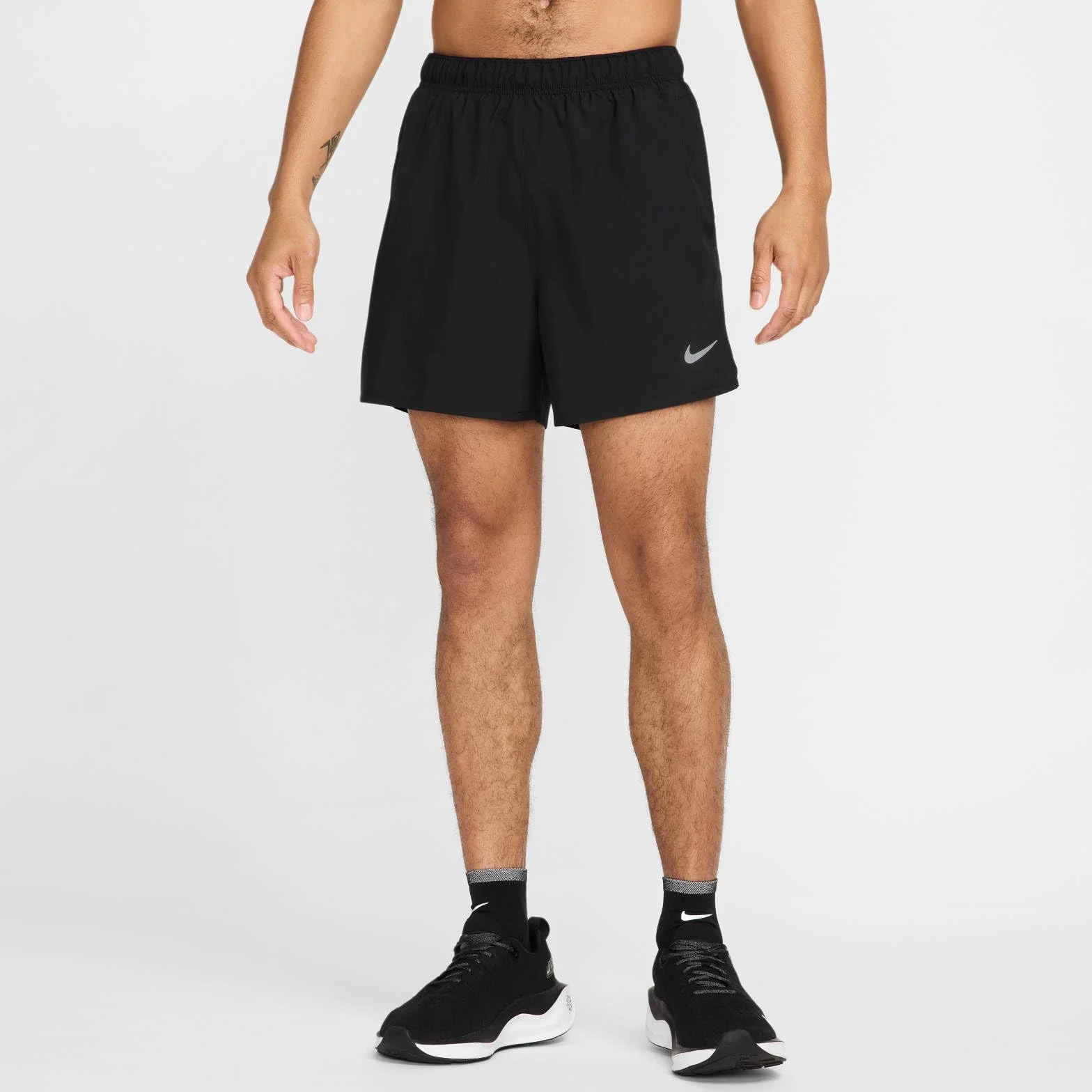 Nike Challenger Pantalón Corto Versátil 2 en 1 13 cm Dri-Fit Hombre Shorts