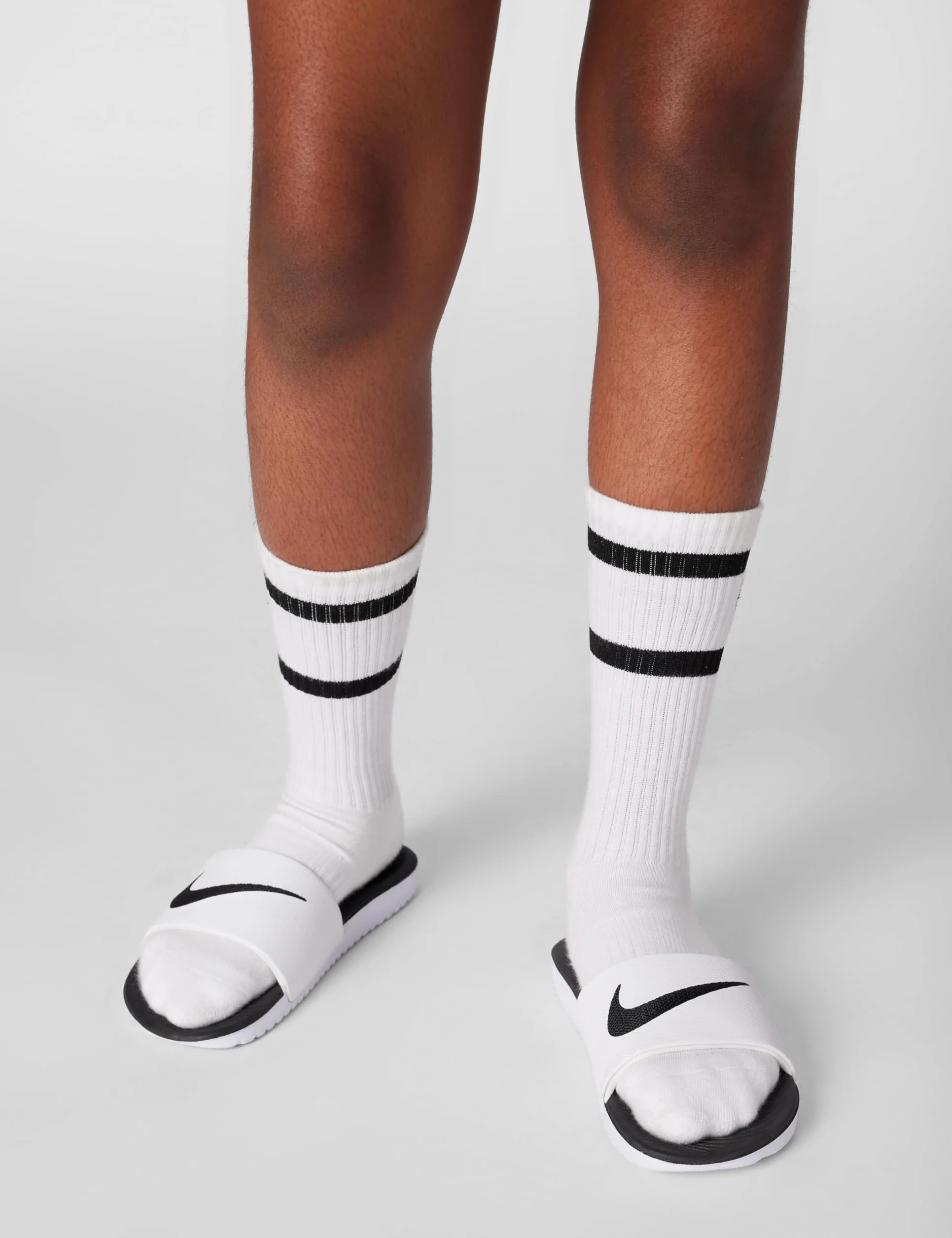 Nike Niños Zapatos de Playa y Piscina Blanco Negro 29.5 EU