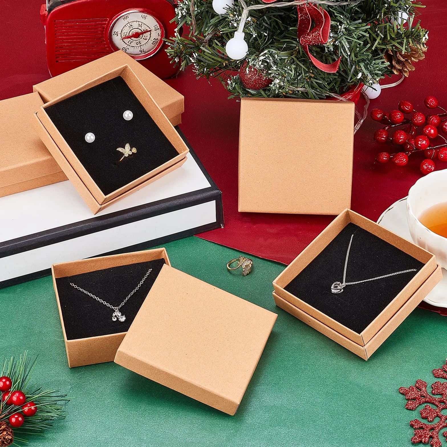 NBEADS 12 Piezas 9cm Joyero Cuadrado Caja de Regalo de Cartón para Pulseras Collares