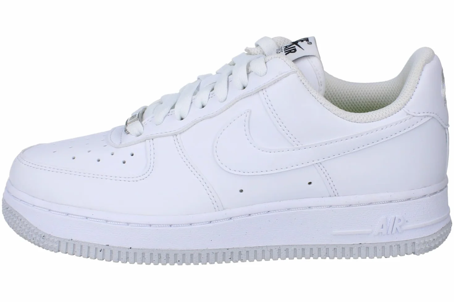 Nike Air Force 1 '07 Next Nature Mujer White/White-Black-Metallic Silver EU 40.5