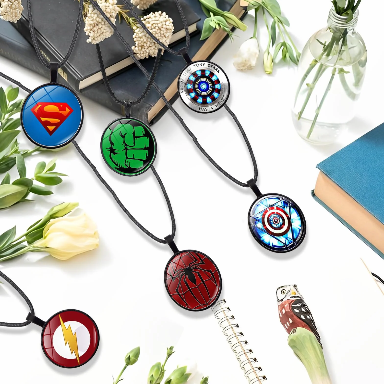 The Avengers Collana Superheroes Collares Collar con Colgante Accesorios 6pcs Anime Personaje Regalo Niños