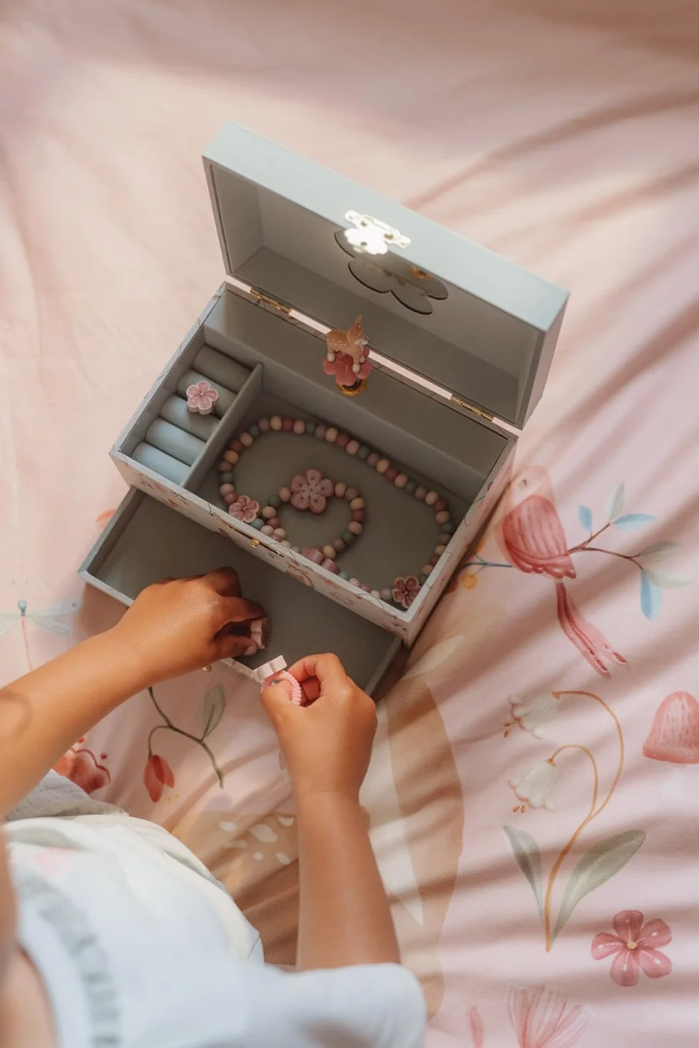 Little Dutch Fairy Garden Joyero con ciervo musical