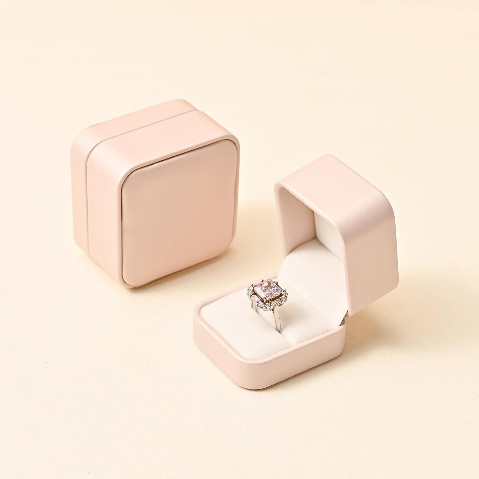Caja para anillos de regalo San Valentín Rosa