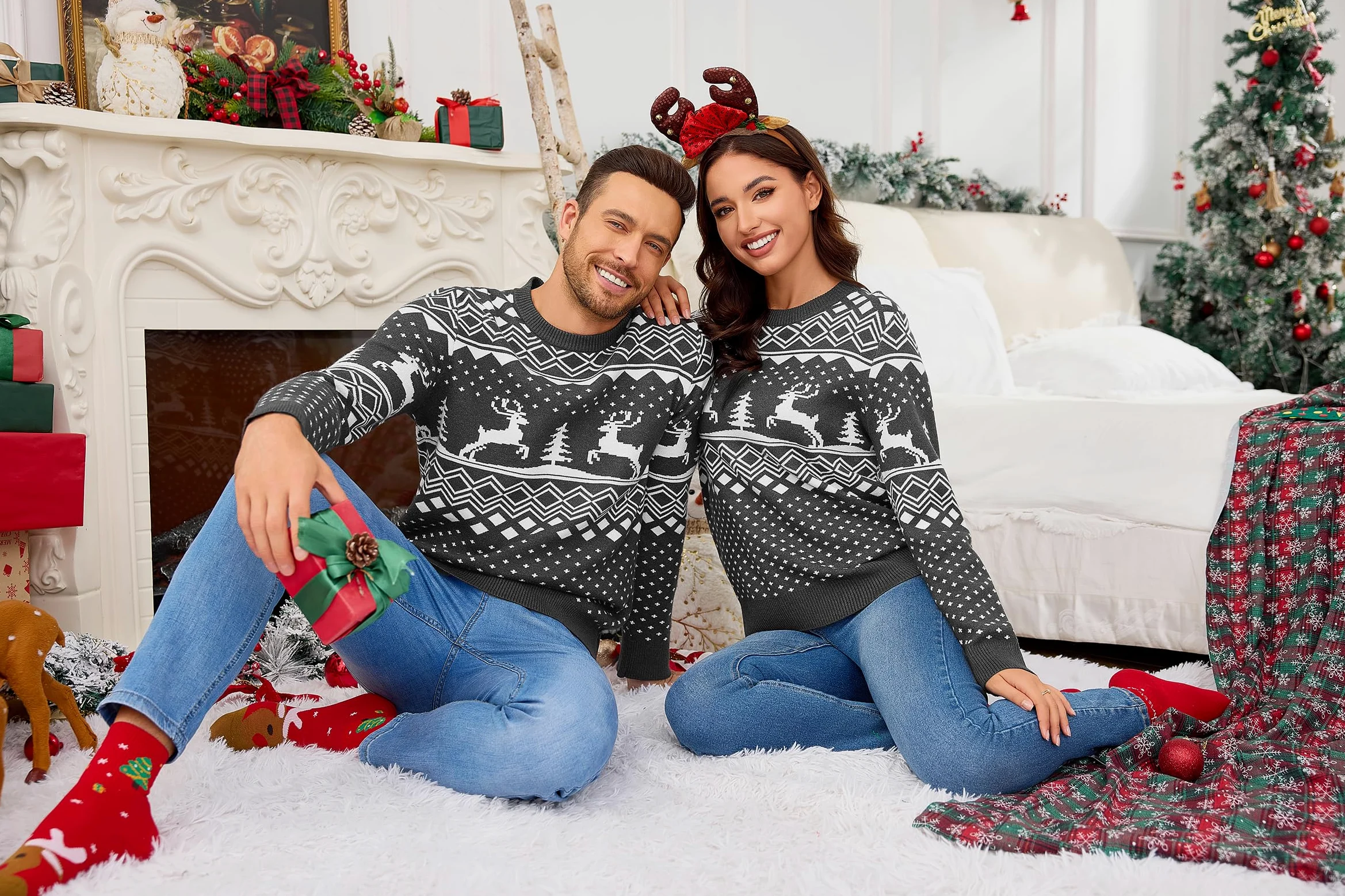 Jersey Navidad Mujer de Punto con Reno y Árbol | Este jersey Navidad mujer de punto suave y cálido luce reno y árbol para fiestas de invierno y regalos navideños
