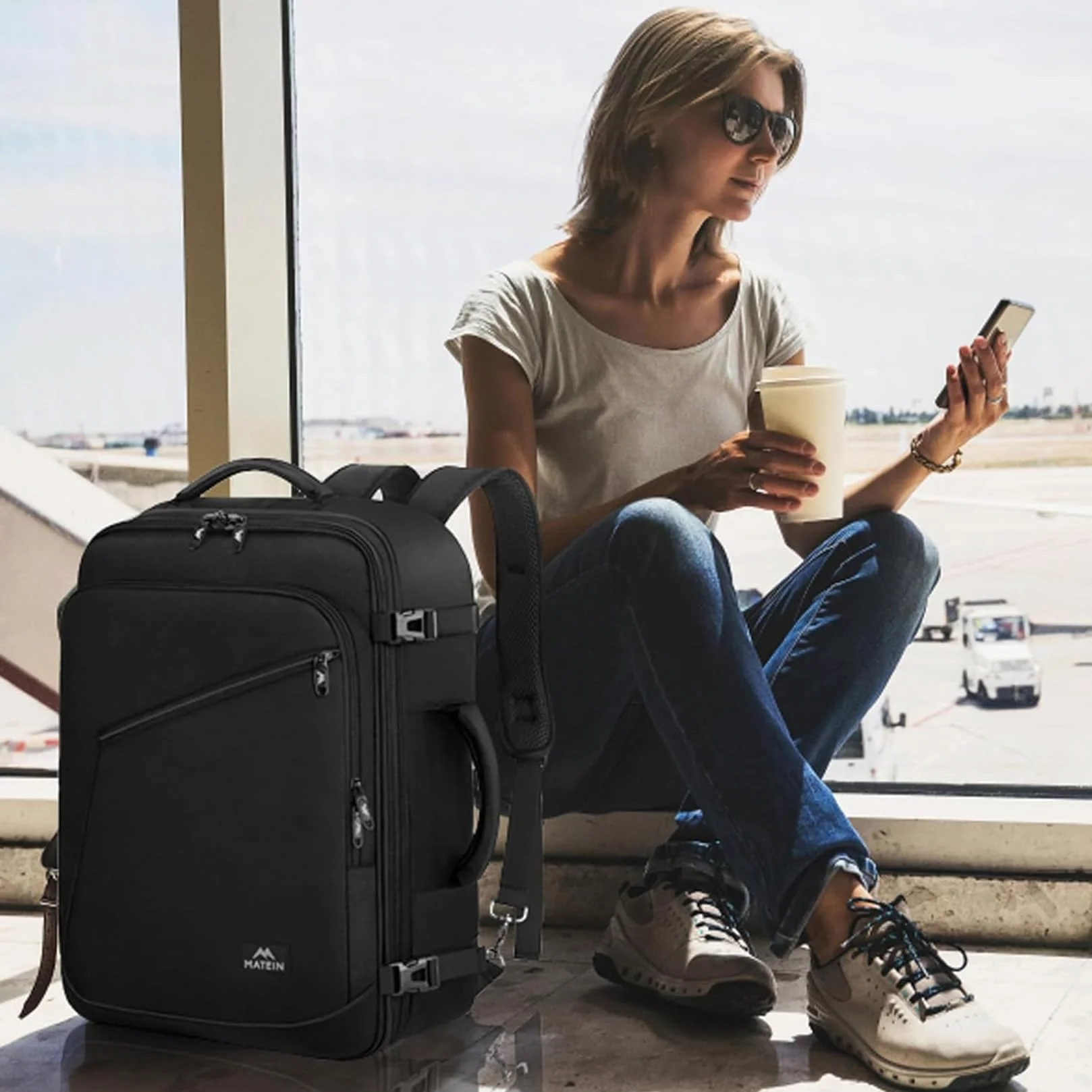 MATEIN Mochila Viaje Cabina Avion 40x30x20 Ryanair Expandible 30L Maletas Cabina 40x20x30 para Mujer y Hombre Equipaje de Mano Negro