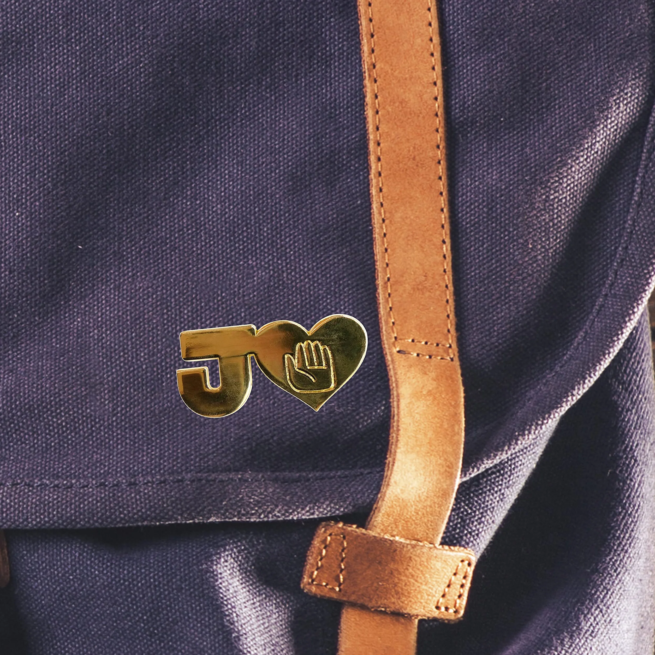 JoJo's Bizarre Adventure J Pin Badge