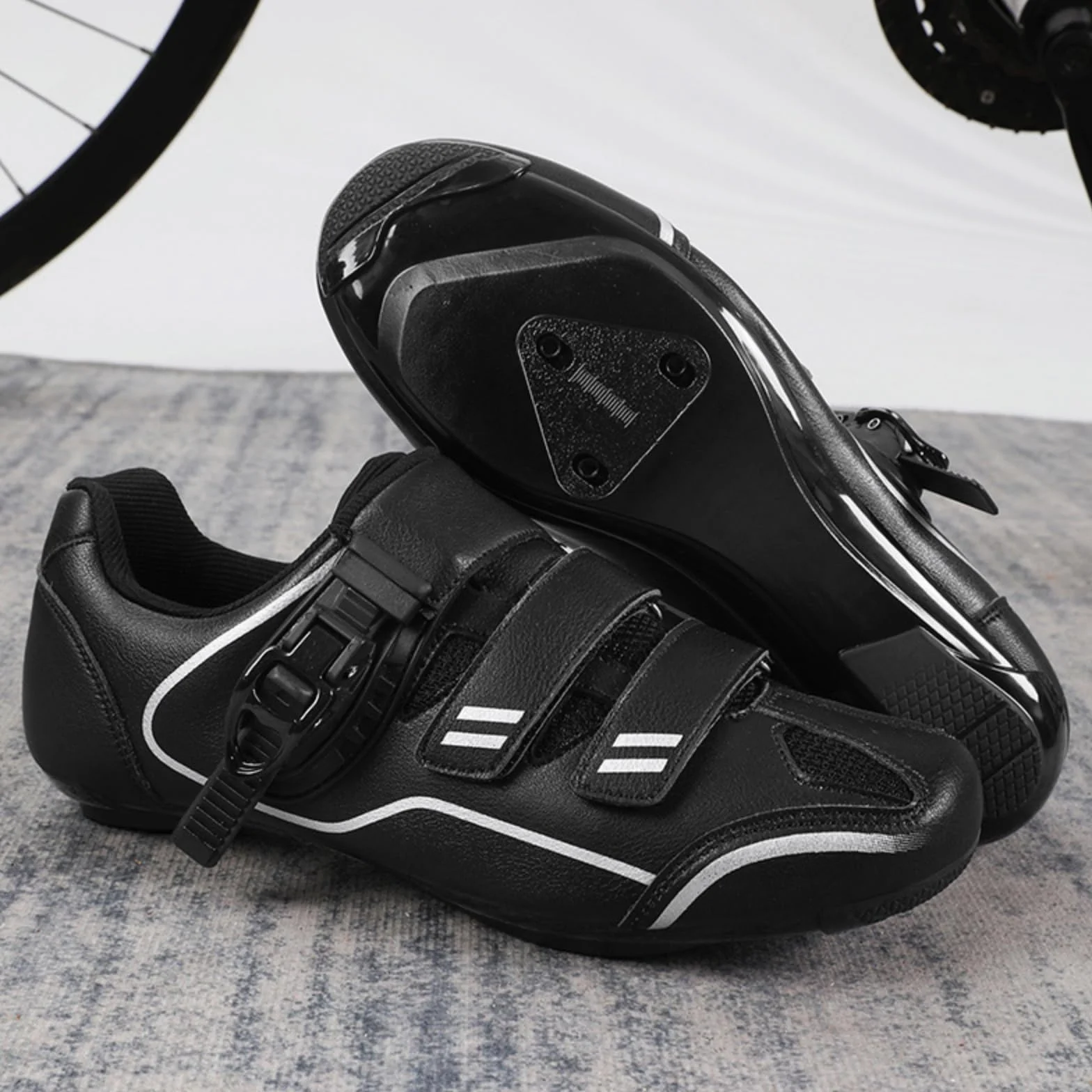 Mateju Zapatillas Ciclismo MTB Hombre Mujer 36-47 EU Bicicleta de Montaña con Calas Respirables Antideslizantes