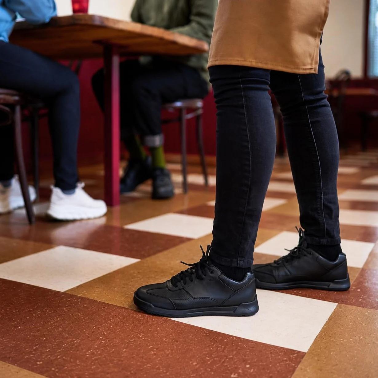 Shoes for Crews Liberty Zapatos Profesionales Antideslizantes Impermeables Mujeres