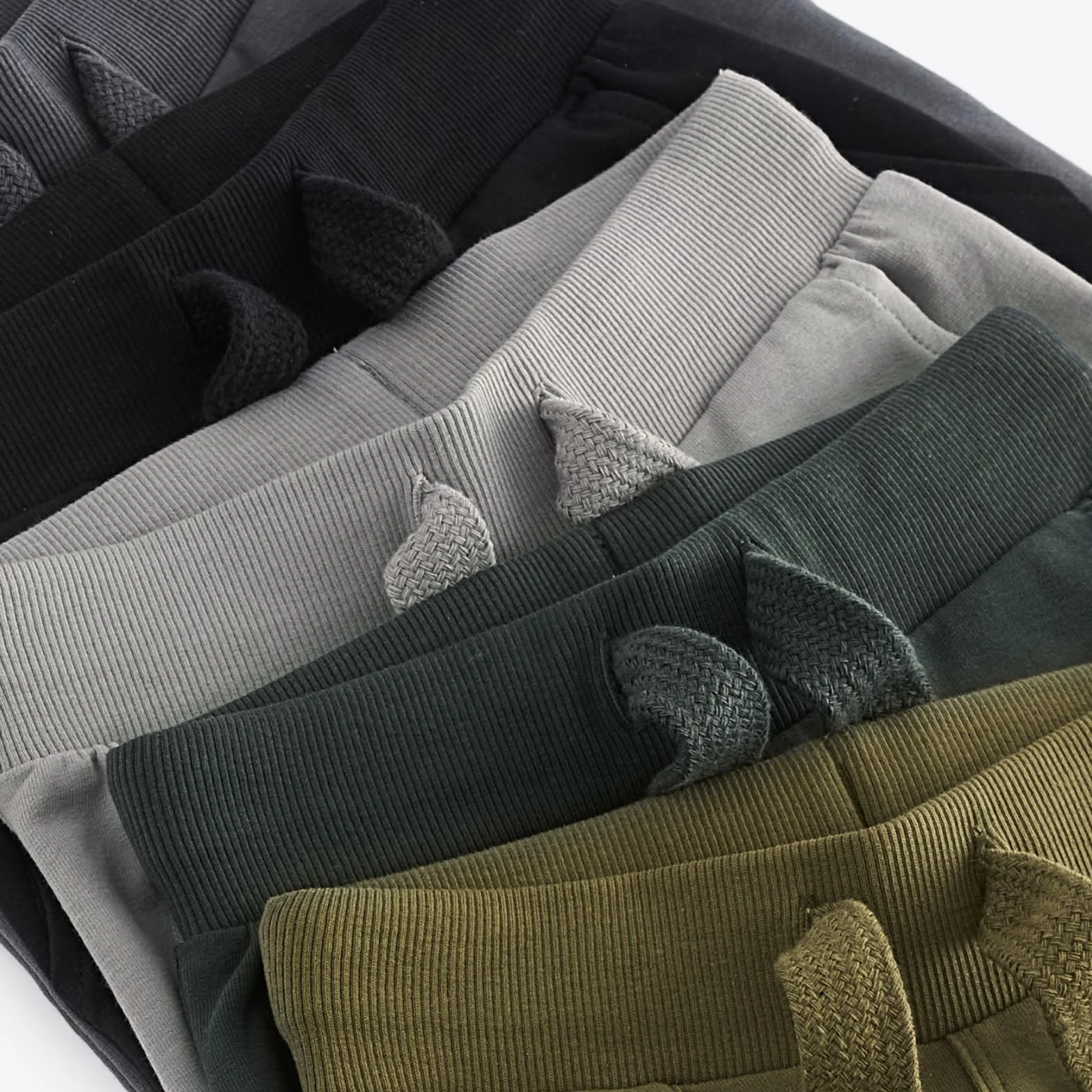 NEXT Niños Pack de 5 Pantalones de chándal de Corte Ajustado