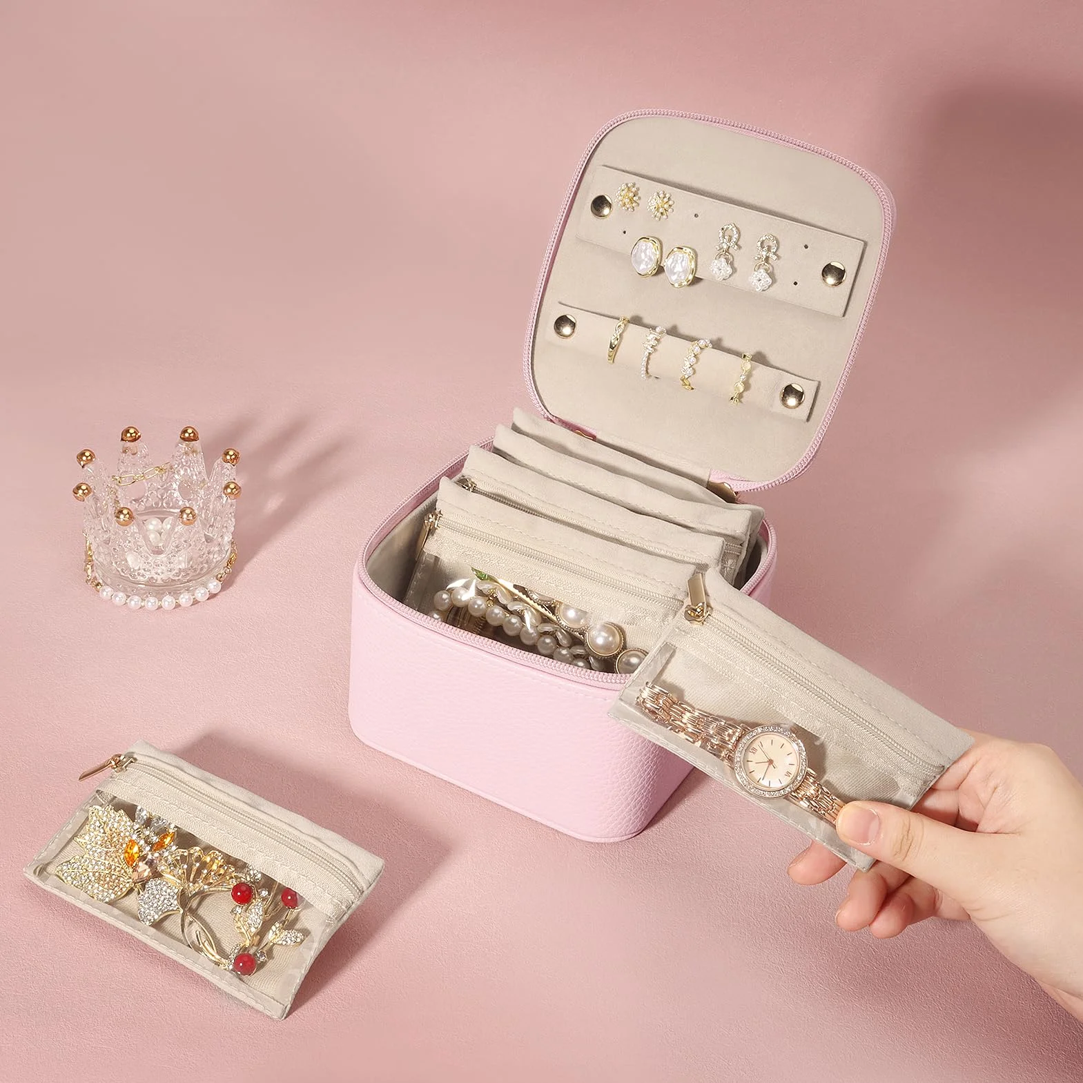 DesignSter Estuche Organizador de Viaje para Joyas, Joyero Pequeño de Poliuretano con 6 Bolsillos Transparentes, Almacenamiento para Aretes y Anillos